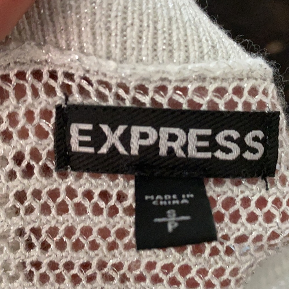 Express Top - Picture 8 of 9